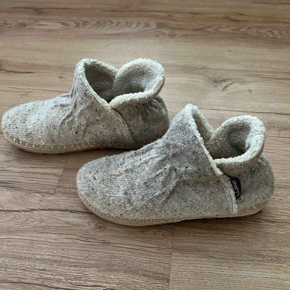 LL Bean shoes - Picture 2 of 4